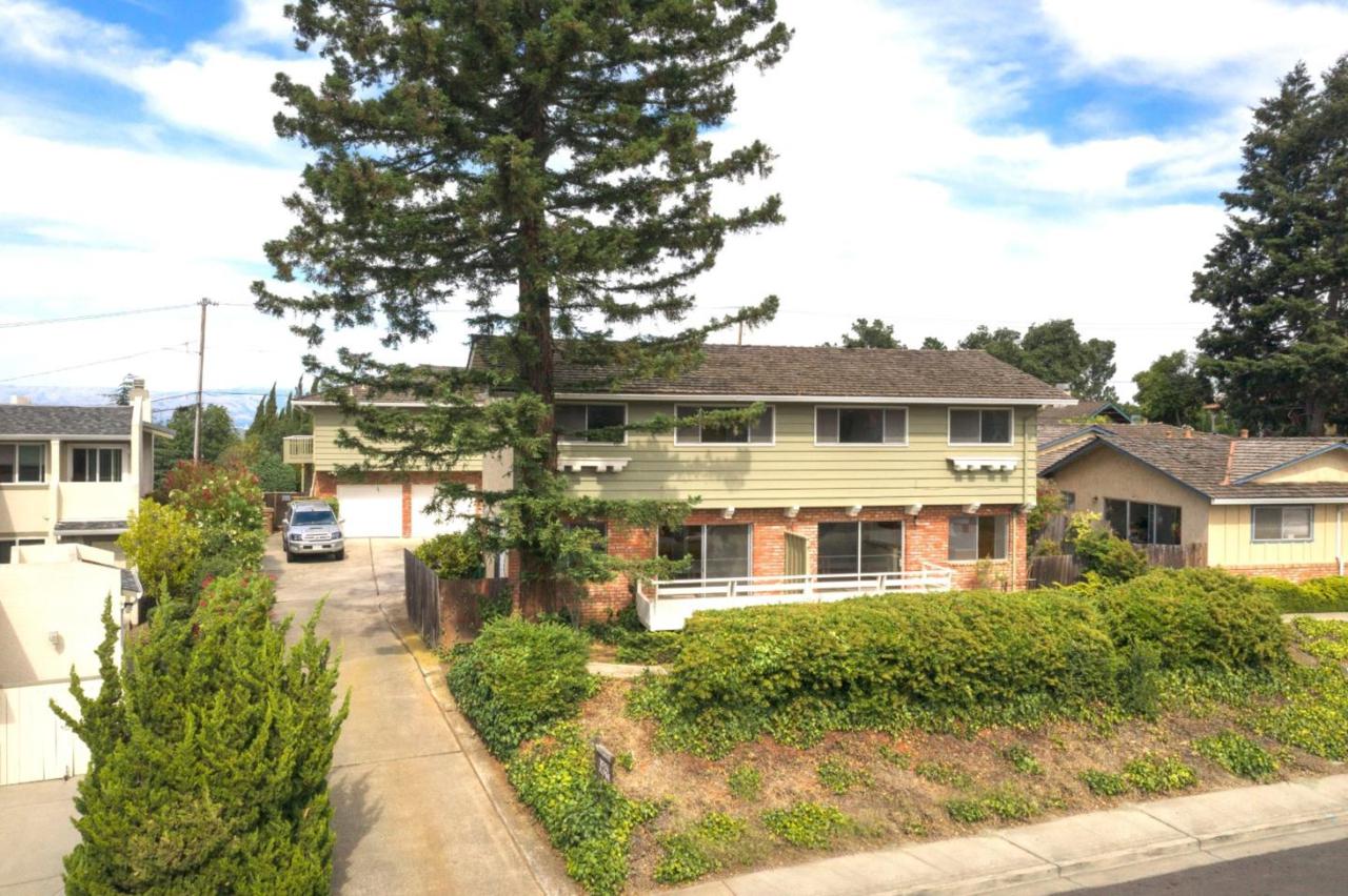 10256 Alpine Dr - Photo 1