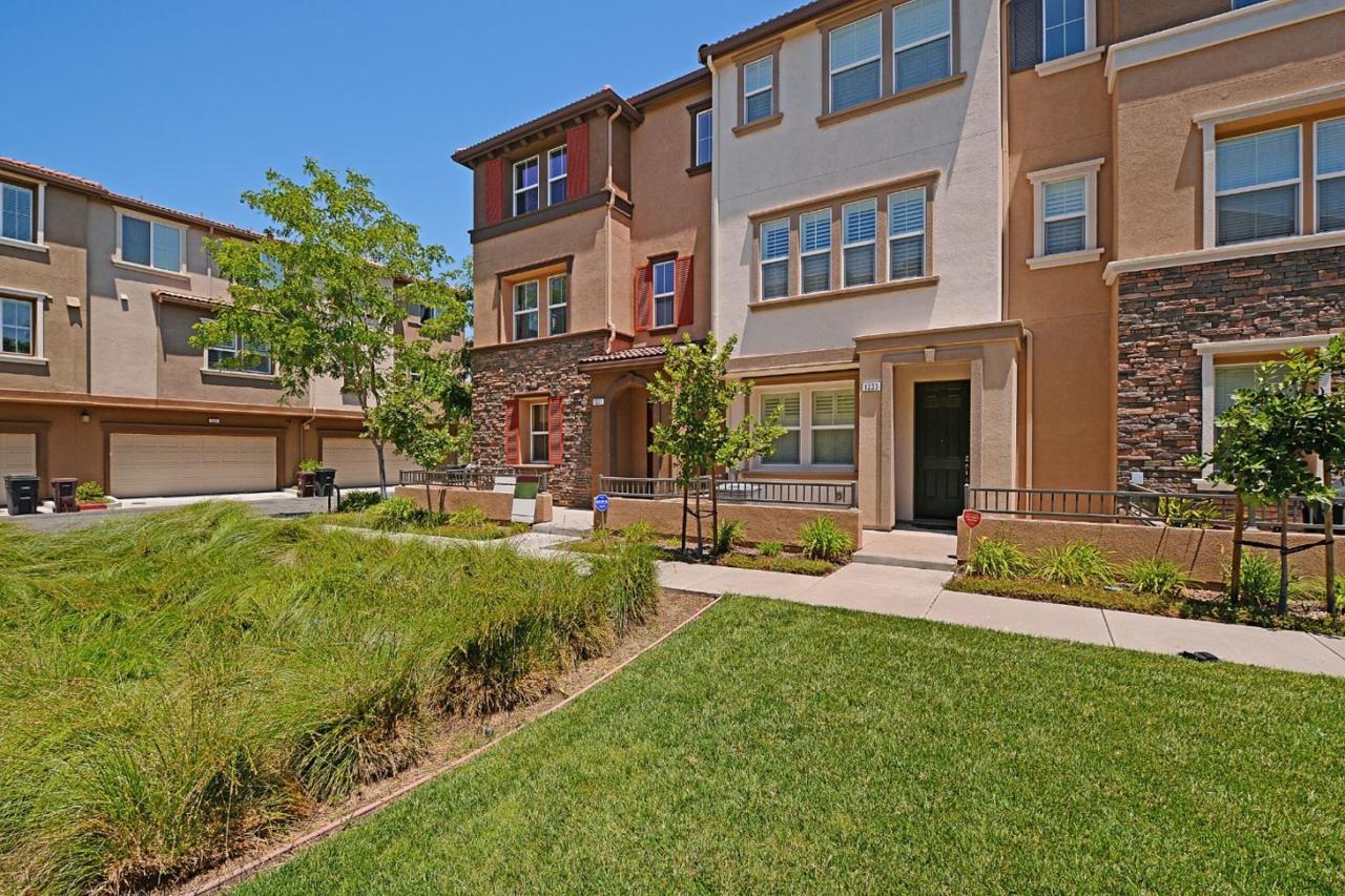 1231 George Cir - Photo 1