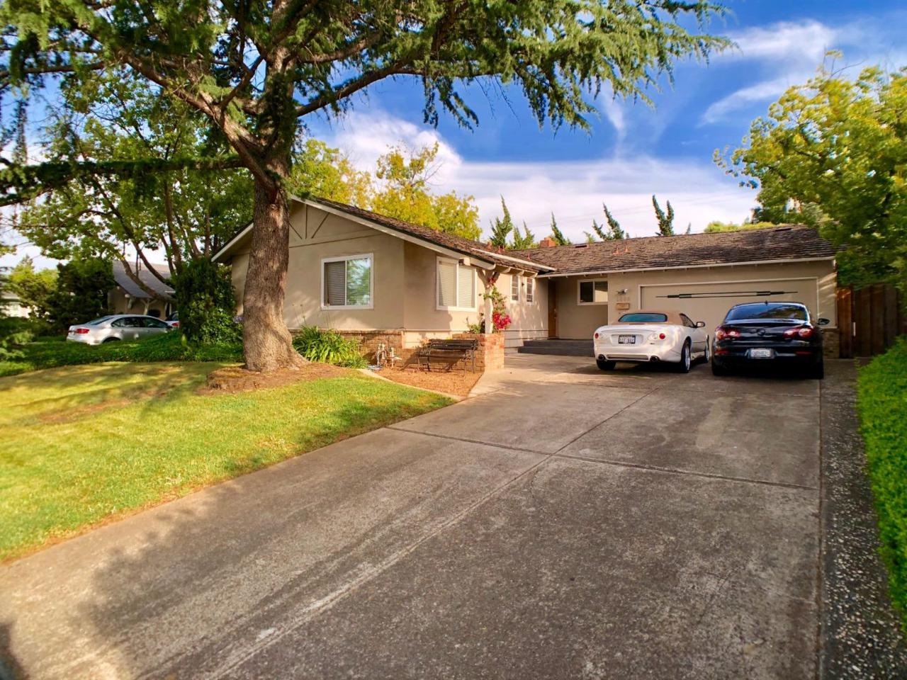 1666 Kevin Dr - Photo 1
