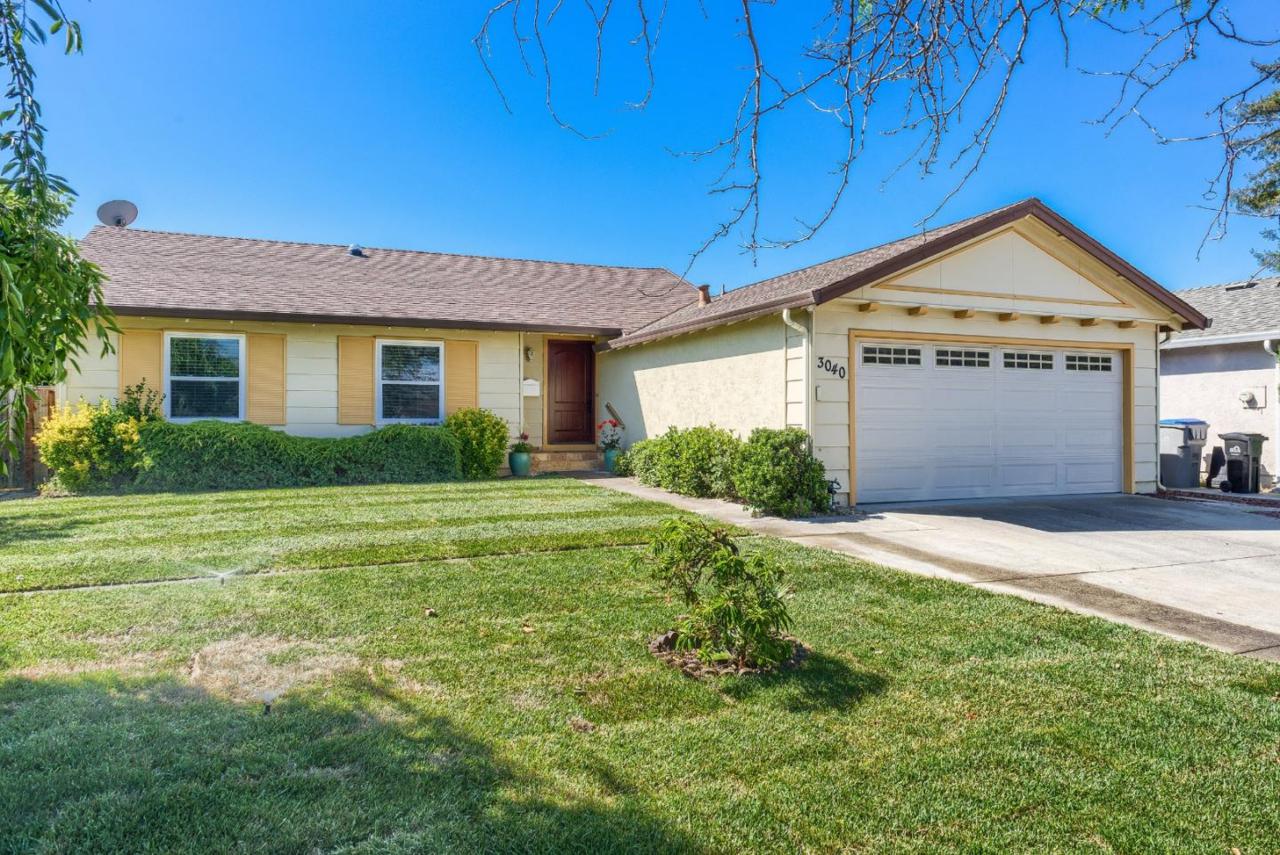 3040 Crater Ln - Photo 1