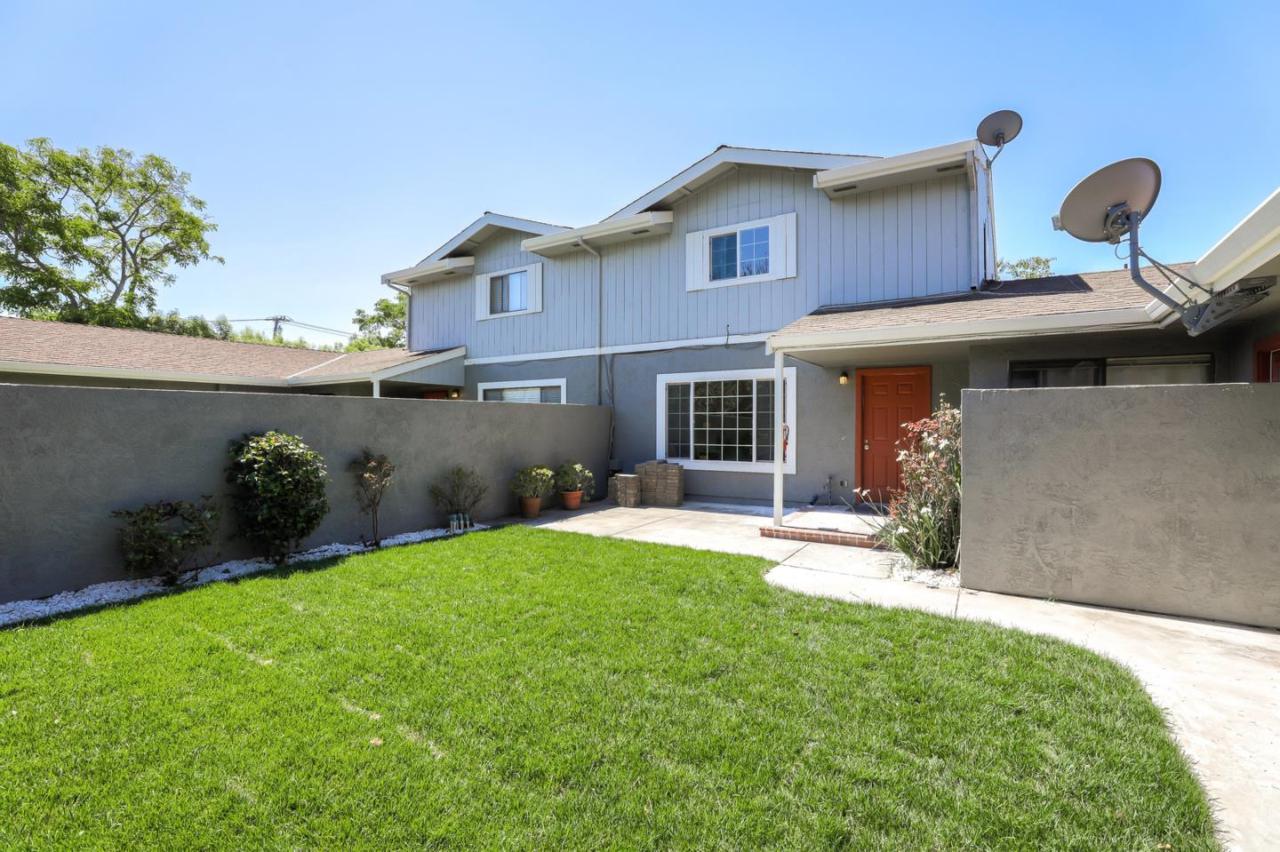 65 Evandale Ave B - Photo 1