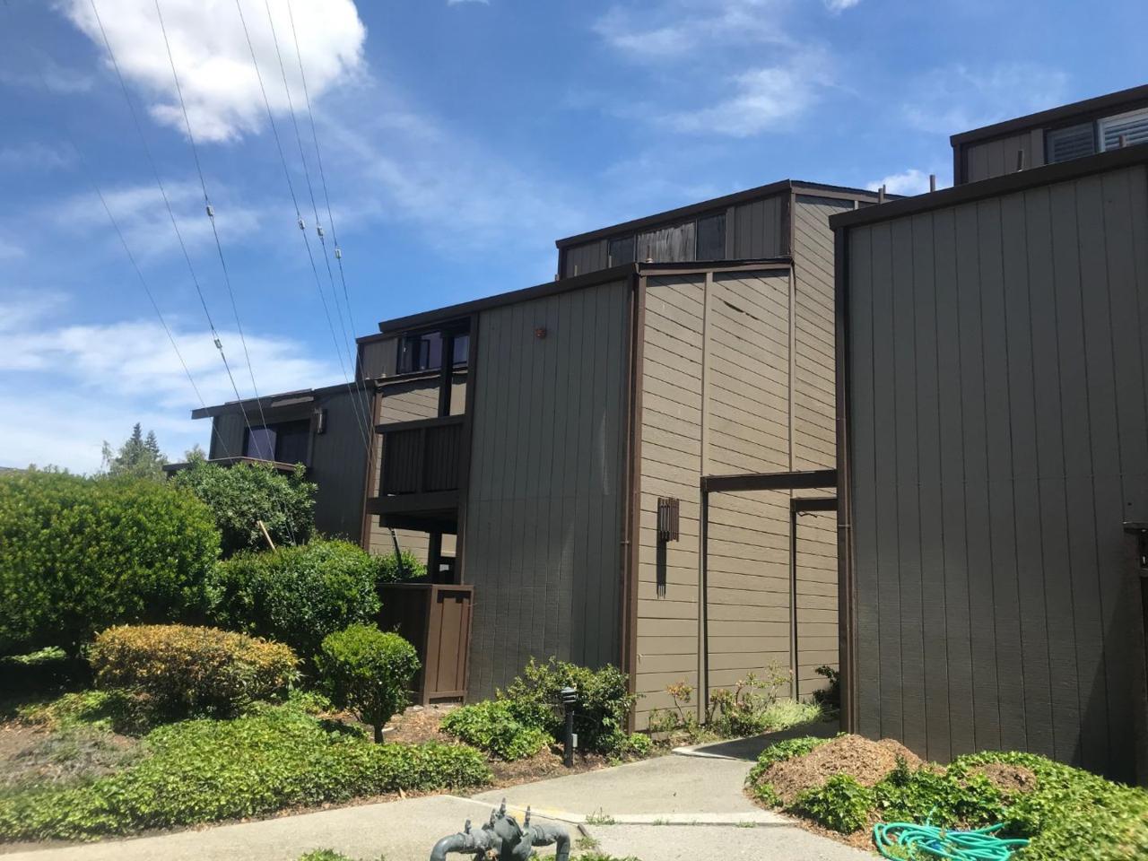 2040 Middlefield Rd 6 - Photo 1