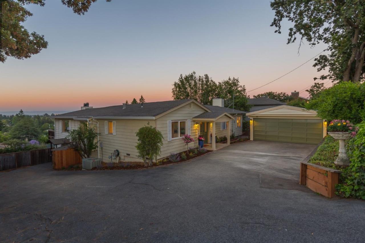 503 Upland Rd - Photo 1
