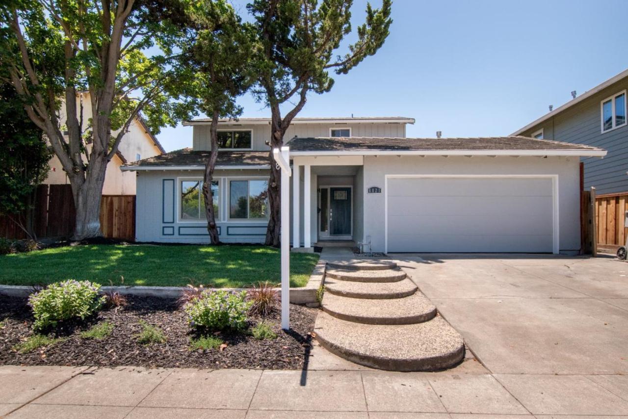 6821 Muscat Dr - Photo 1