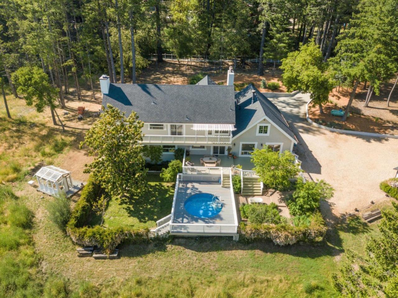 133 Rustic Ln - Photo 1
