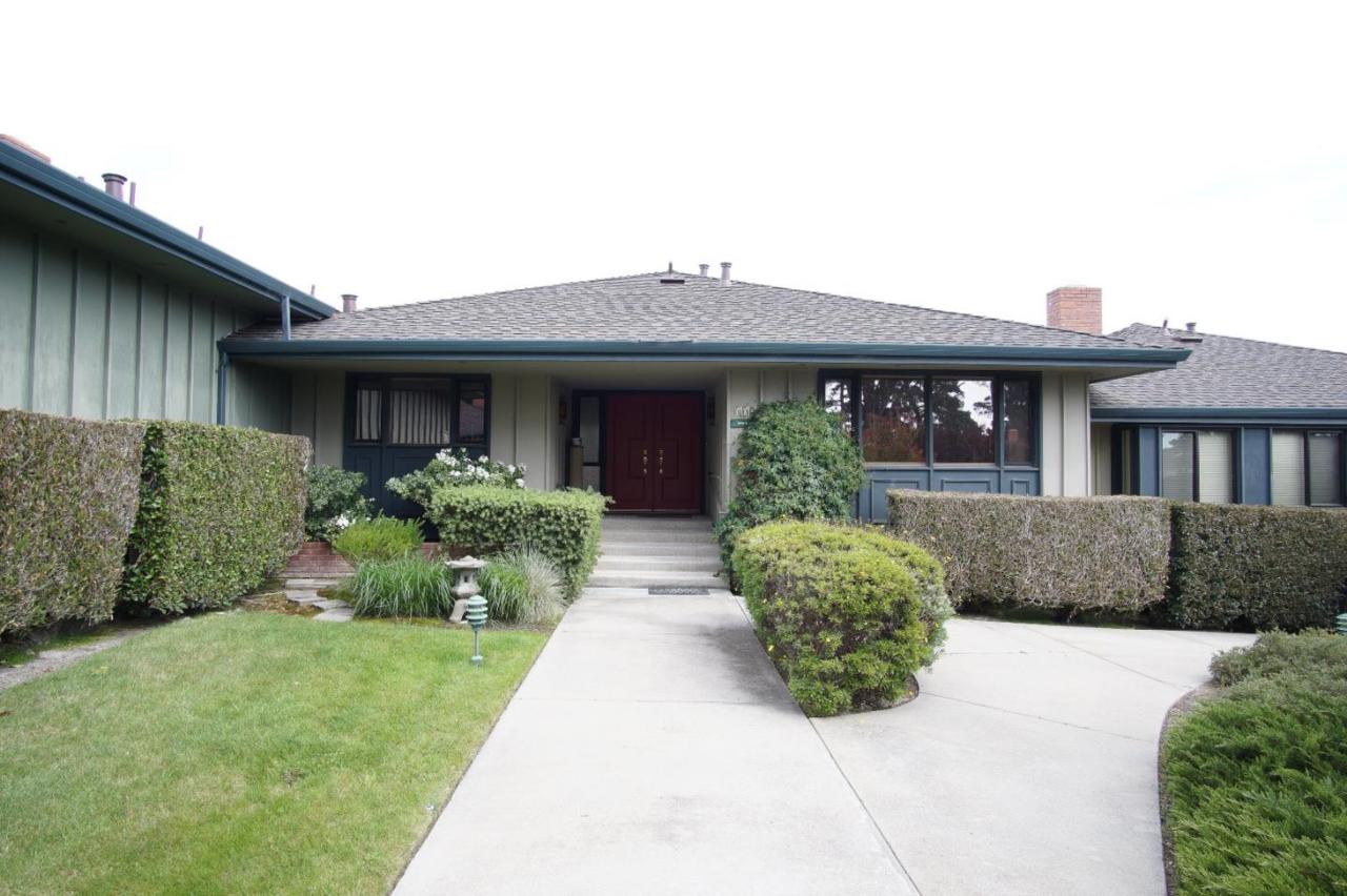 102 Del Mesa Carmel - Photo 1