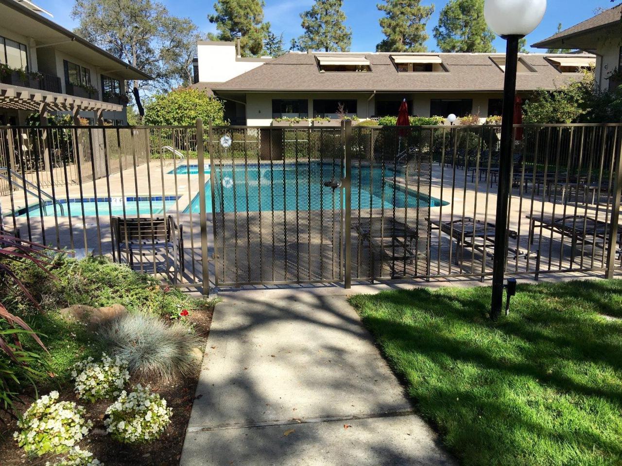 2140 Santa Cruz Ave E107 - Photo 1