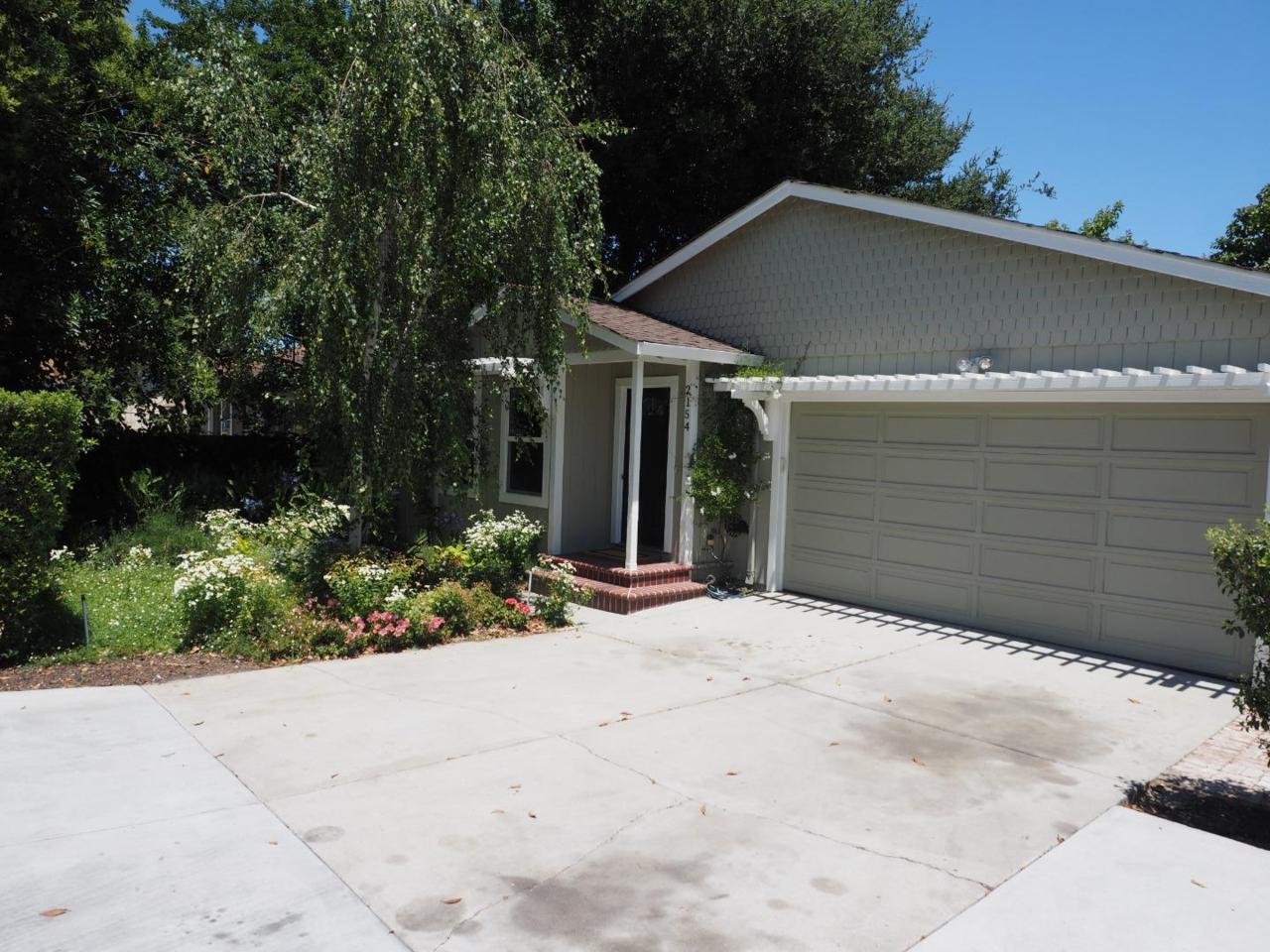 2154 Dumbarton Ave - Photo 1