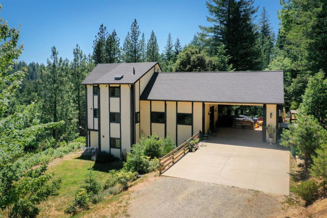 2586 Tinsel Trl - Photo 1