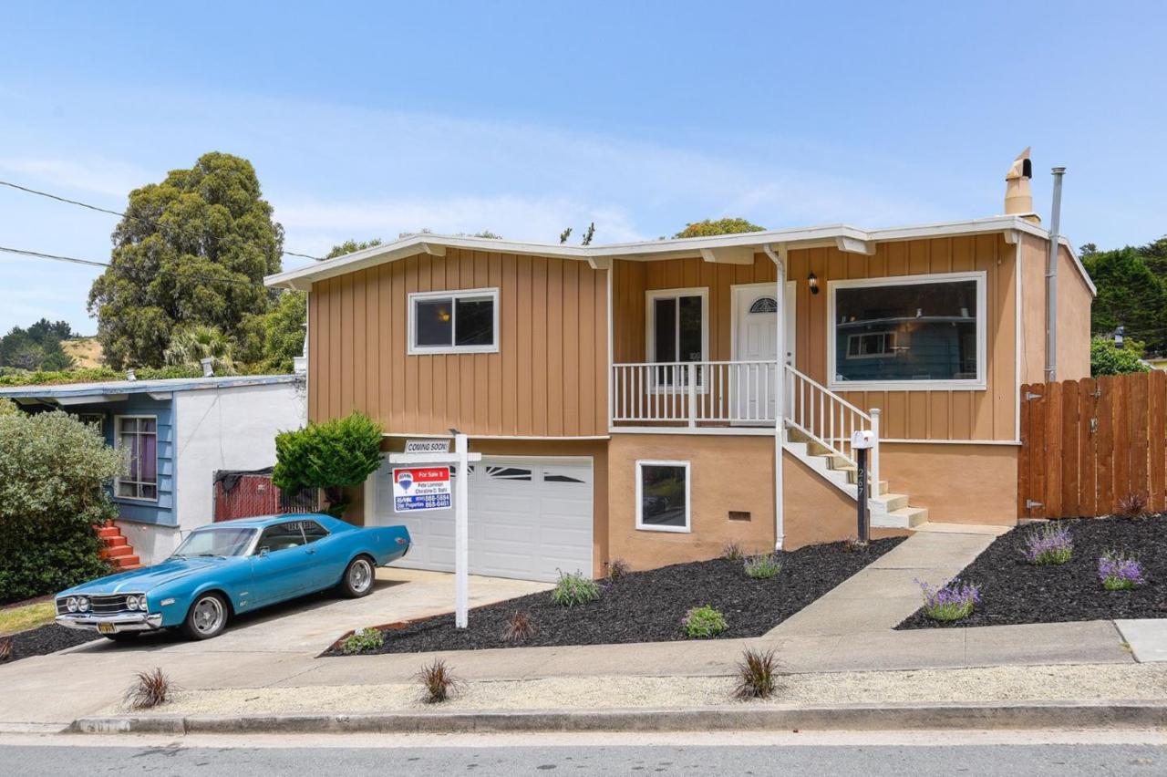 267 Lauren Ave - Photo 1