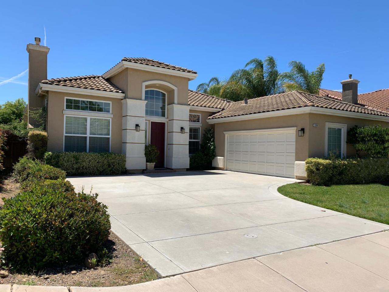 1580 Mission Avenida - Photo 1