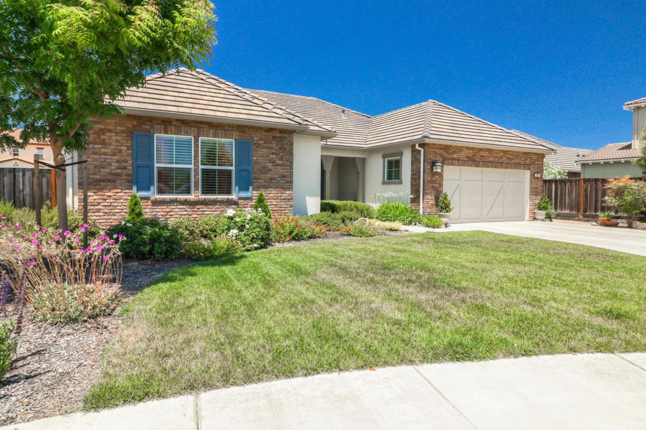 675 San Marino Ct - Photo 1