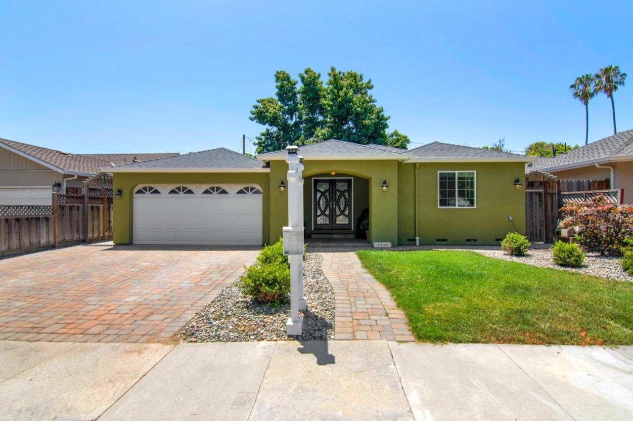 2440 Raggio Ave - Photo 1