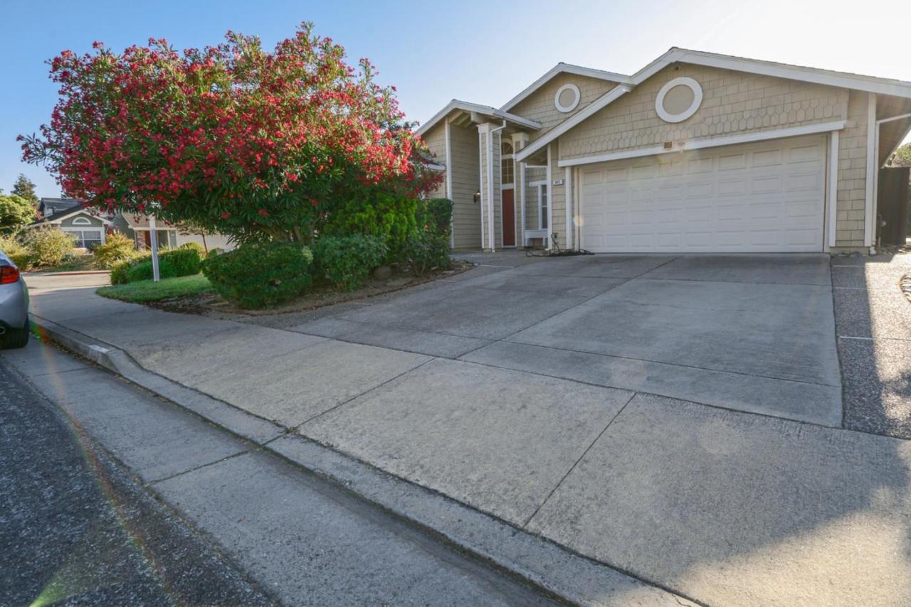 843 Salt Lake Dr - Photo 1