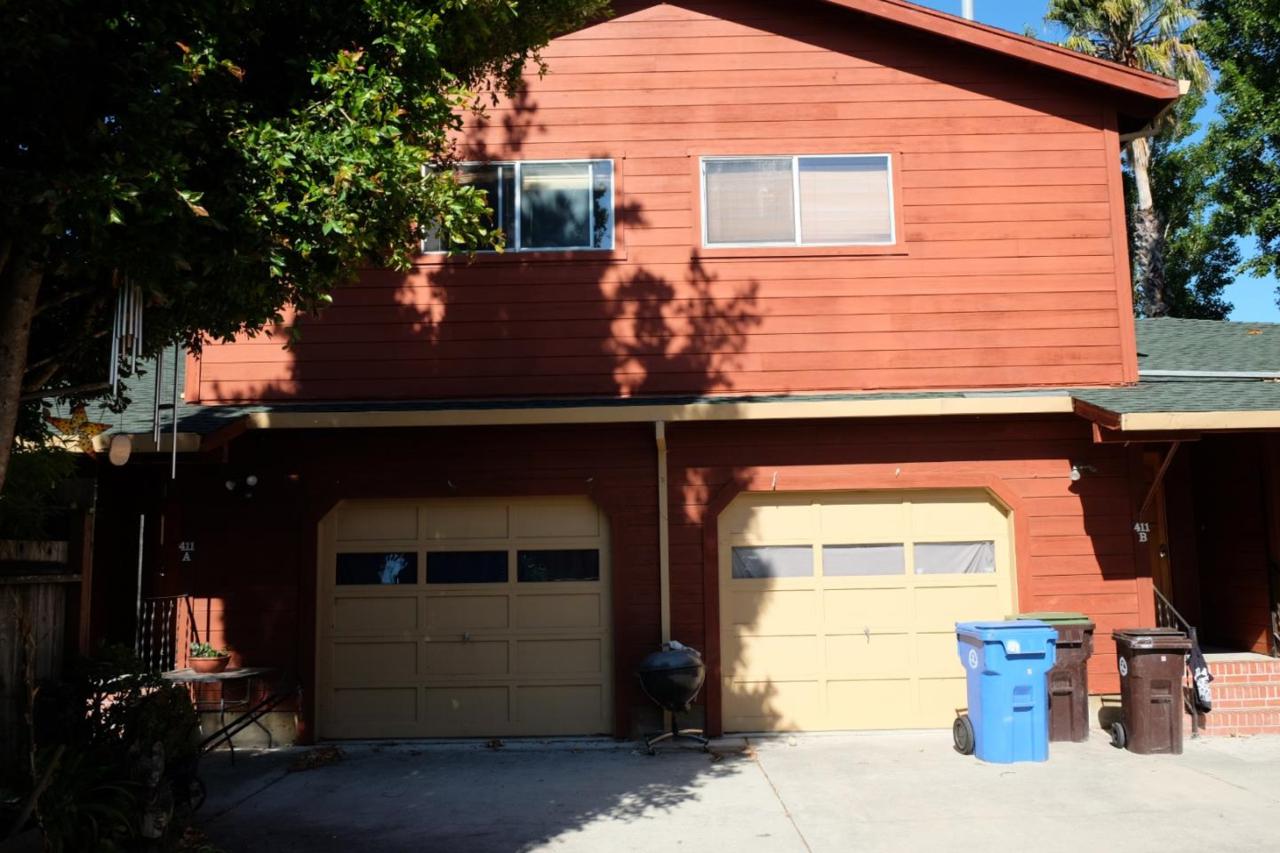 413 Pennsylvania Ave - Photo 1