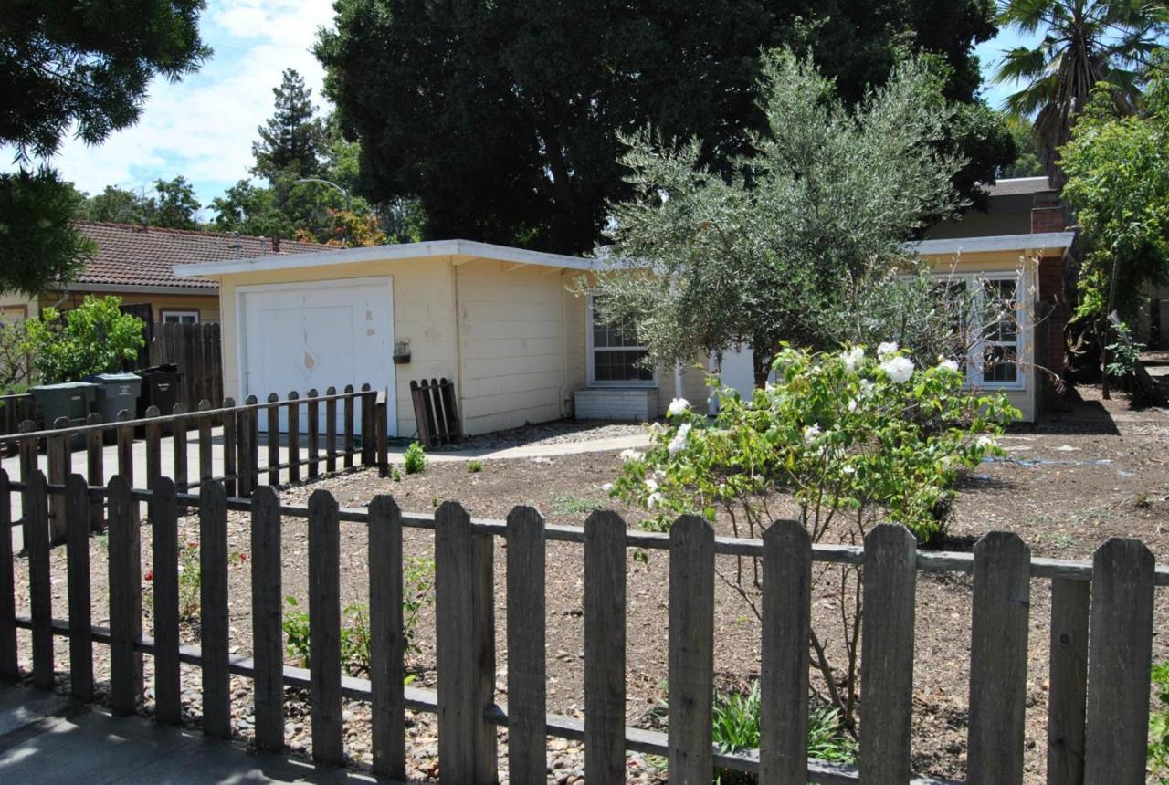 808 Lori Ave - Photo 1