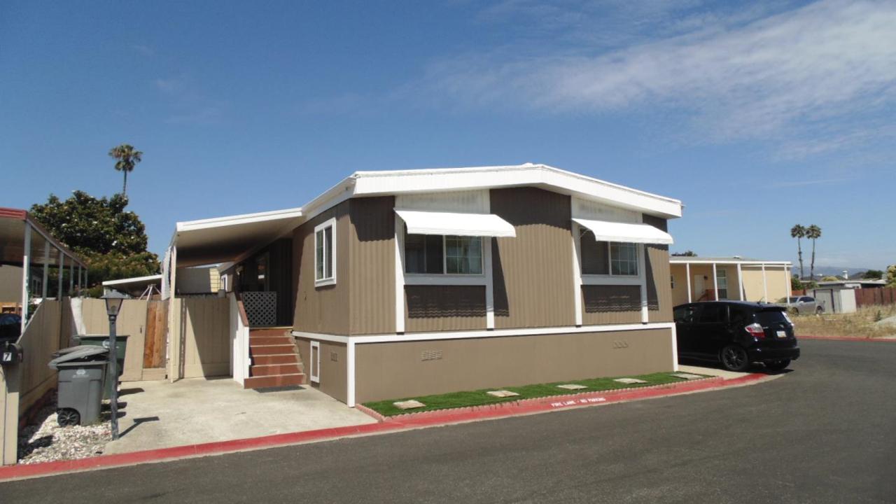 200 Burnett Ave 7 - Photo 1