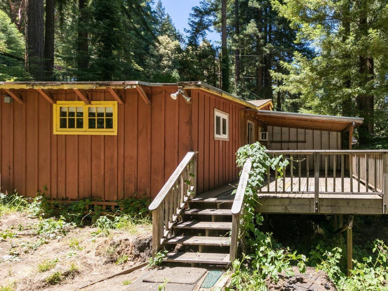 761 Acorn Dr - Photo 1