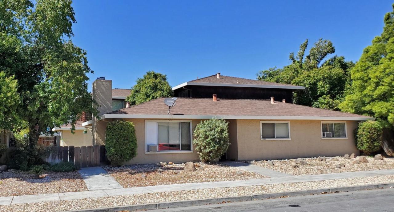 1550 Gabilan Dr - Photo 1