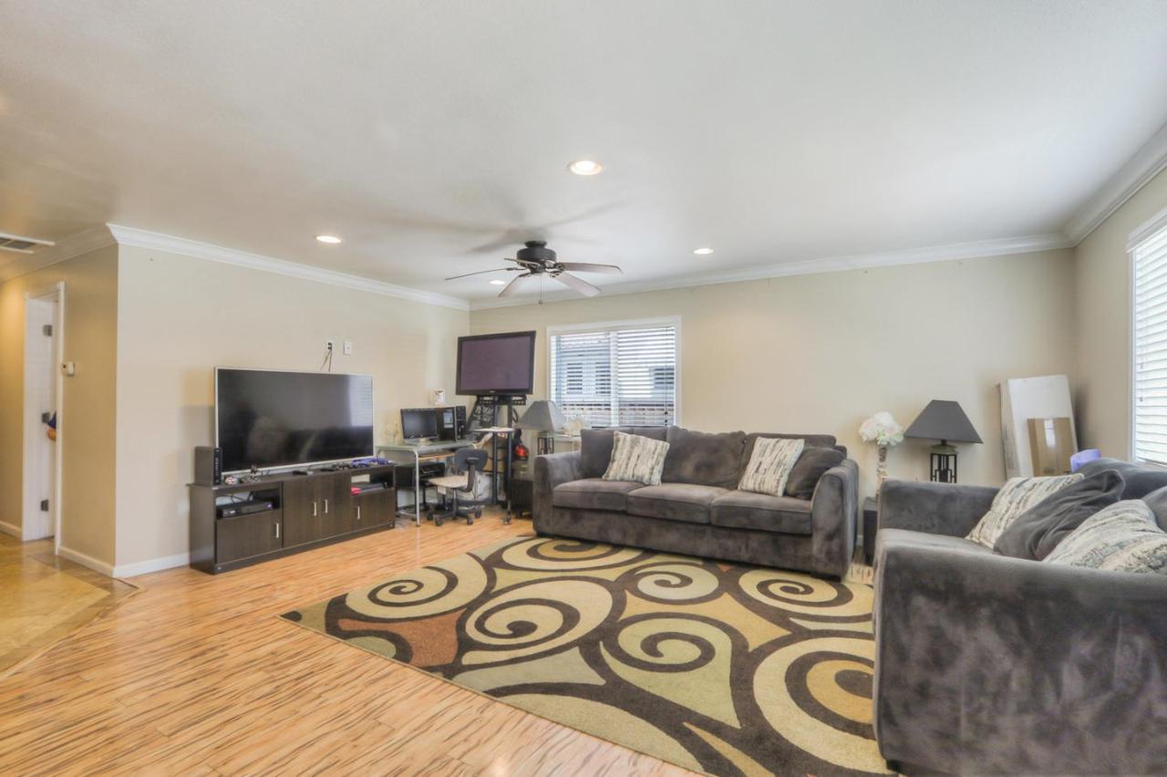 53 Claremont Ave - Photo 1