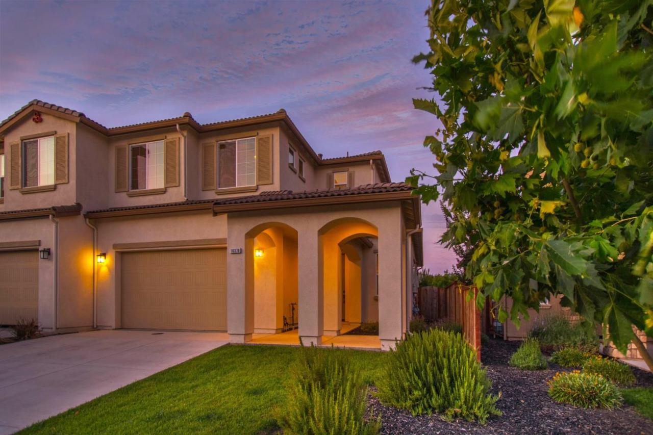 16370 San Domingo Dr - Photo 1