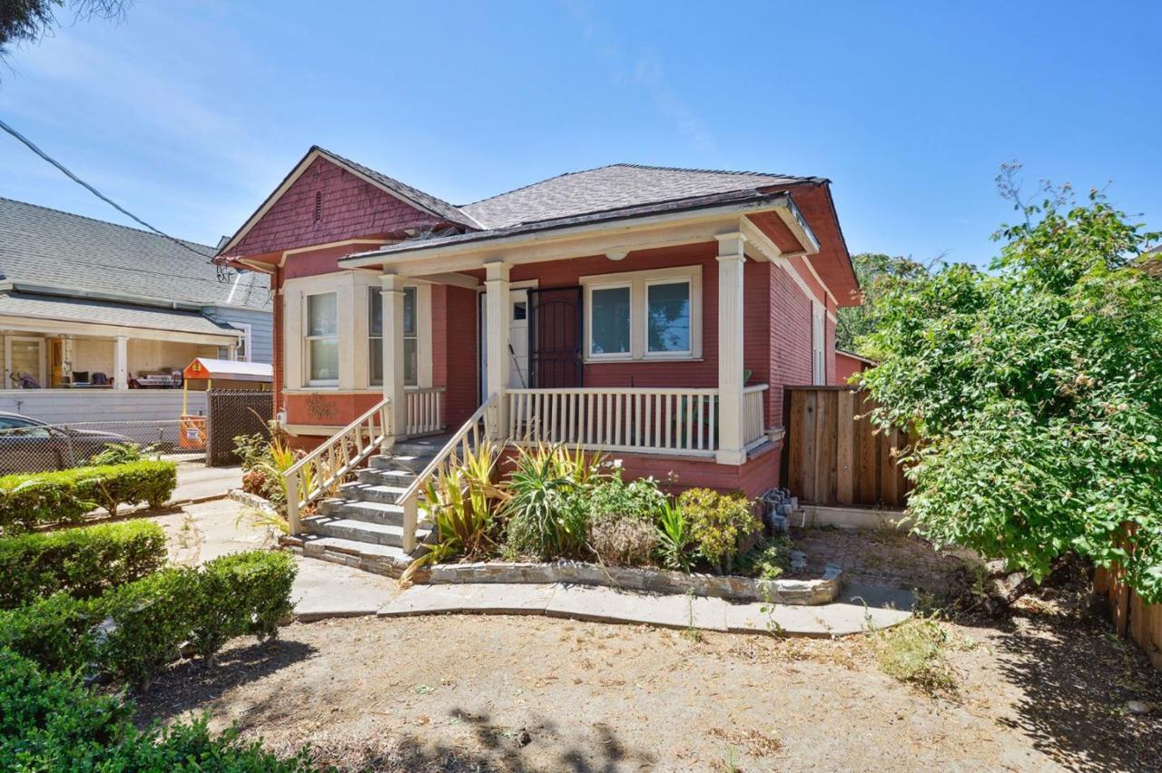 77 Willow St - Photo 1