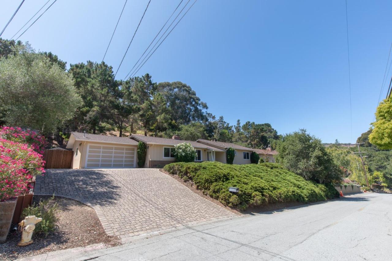 3944 Kingridge Dr - Photo 1