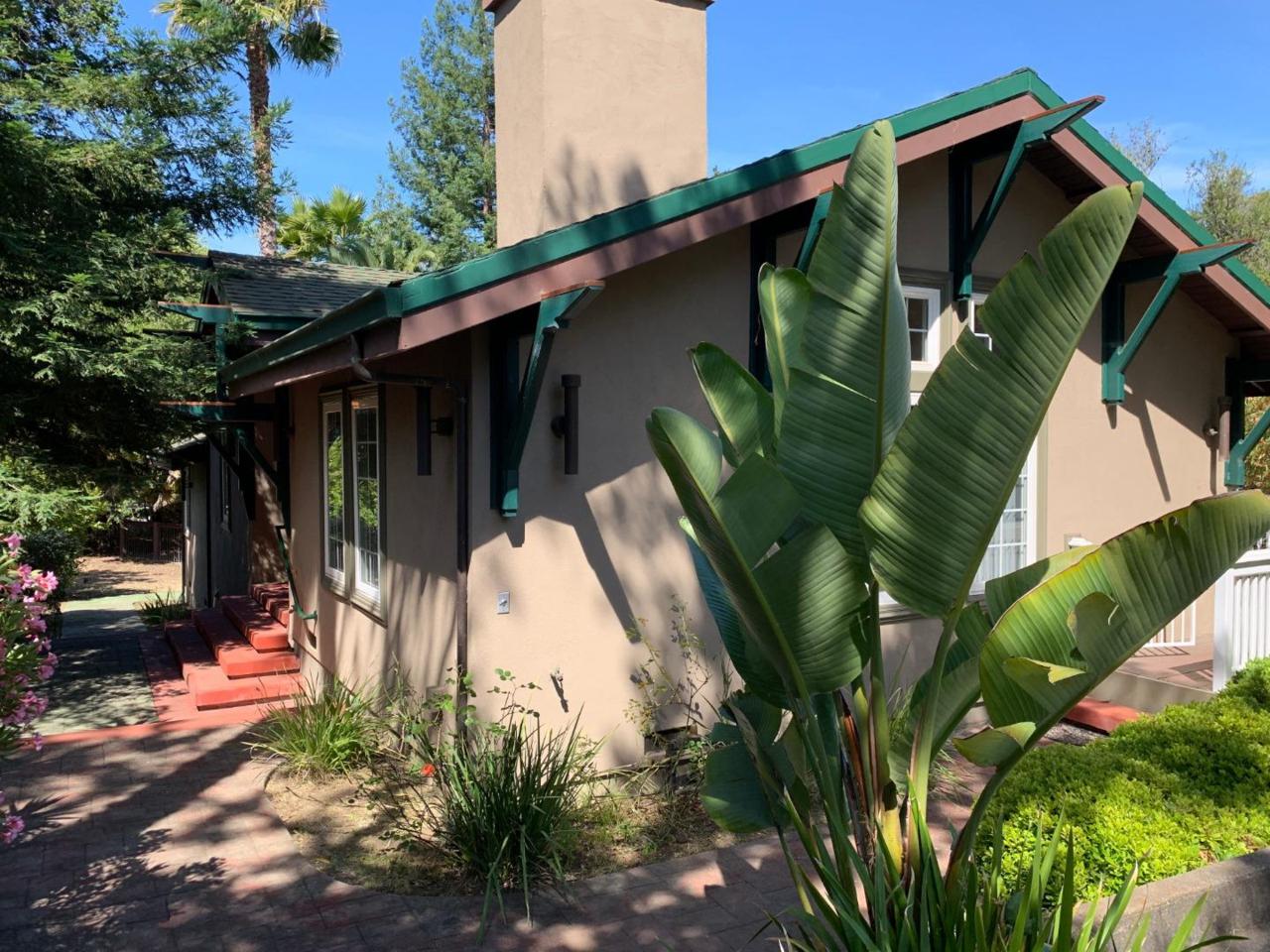 2360 Woodside Rd A - Photo 1
