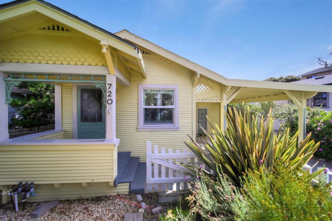 720 Lily St - Photo 1