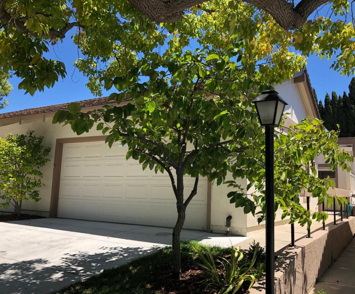 6349 Whaley Dr - Photo 1