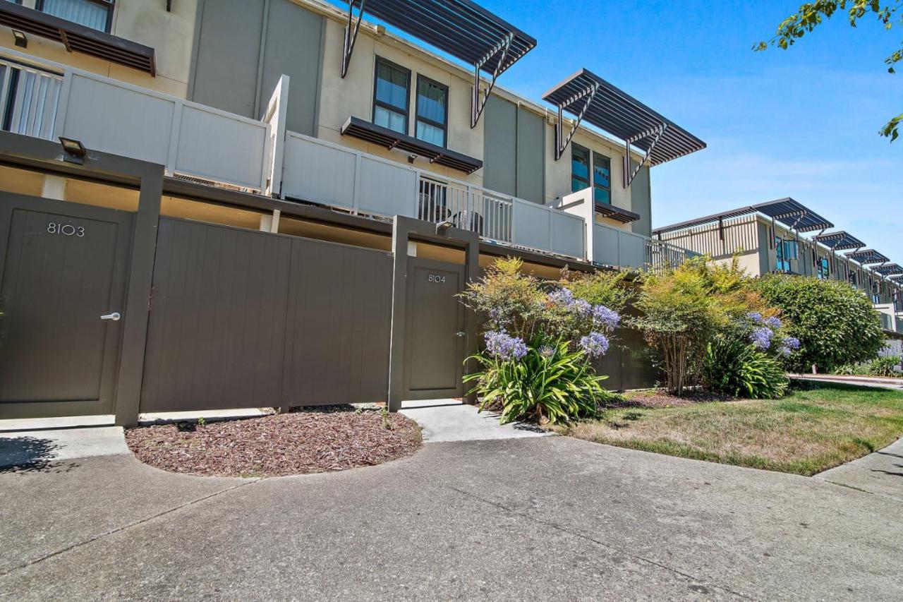 8104 Admiralty Ln - Photo 1