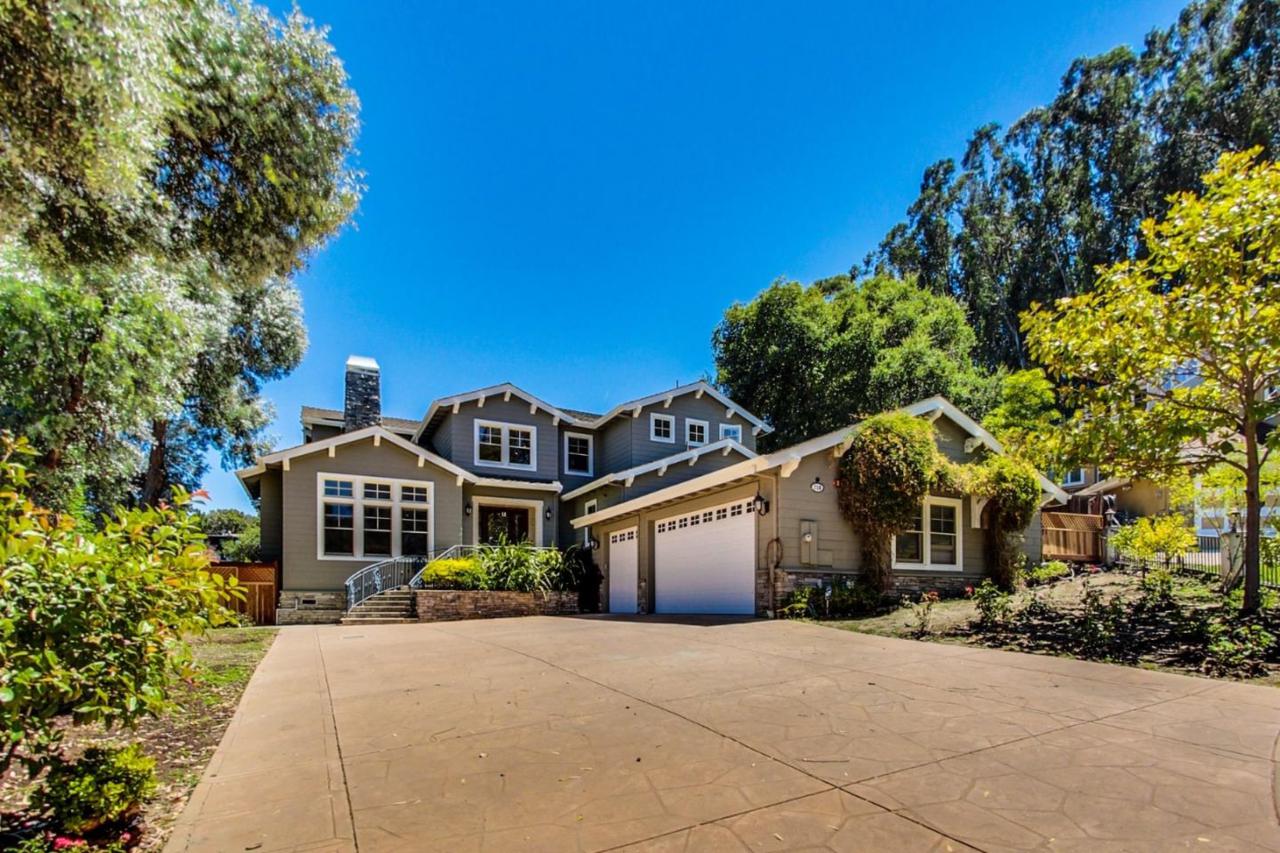 710 Santa Barbara Ave - Photo 1