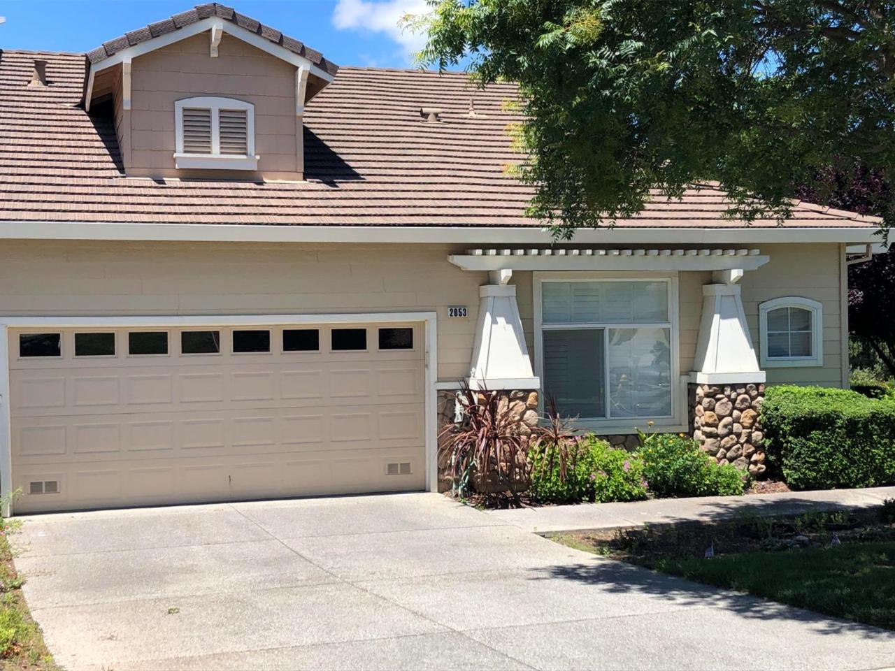 2053 Folle Blanche Dr - Photo 1