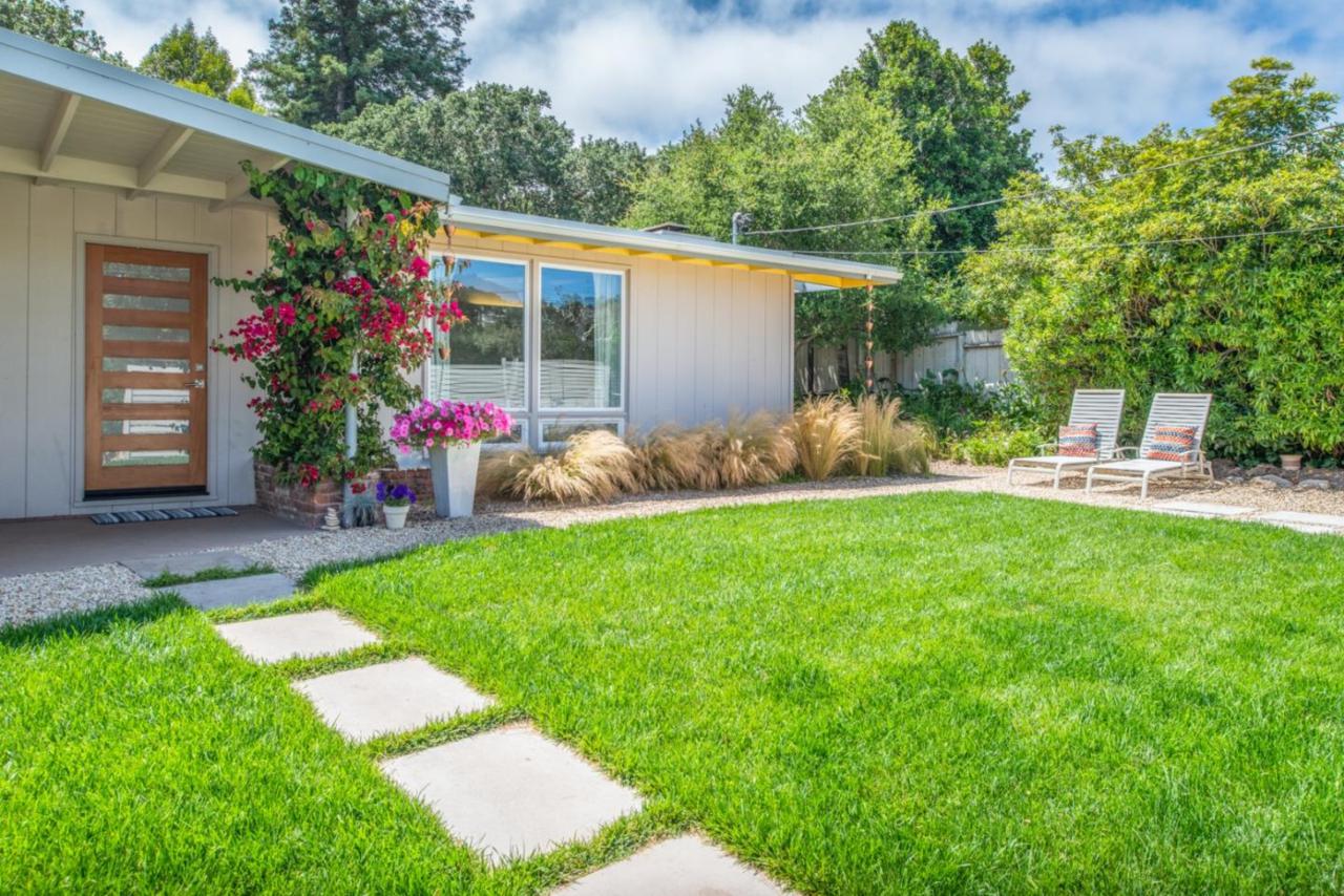 25037 Valley Pl - Photo 1