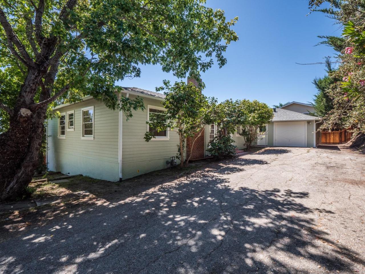 3521 Mission Dr - Photo 1