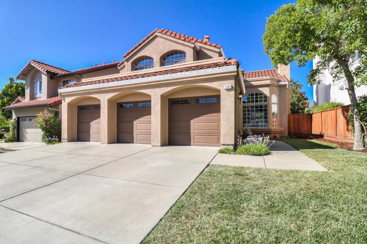 7537 Denison Pl - Photo 1