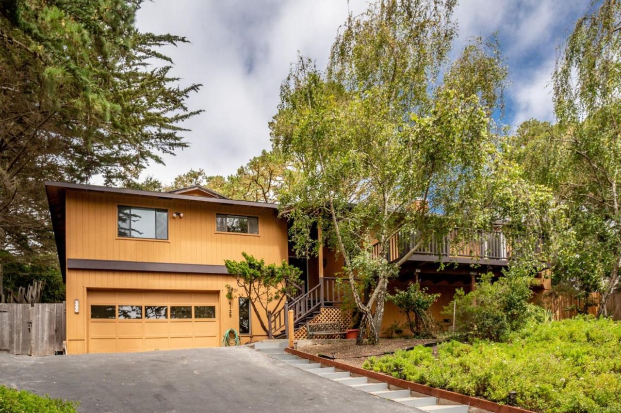 4129 Sunset Ln - Photo 1