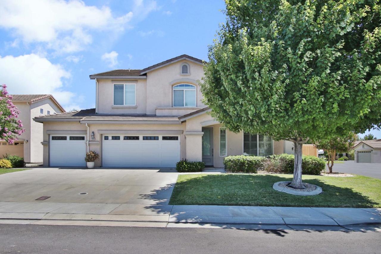 10568 Hidden Grove Cir - Photo 1