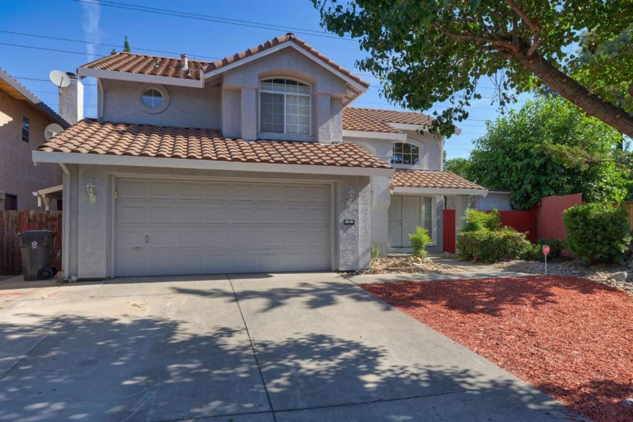 3764 Steve Lillie Cir - Photo 1