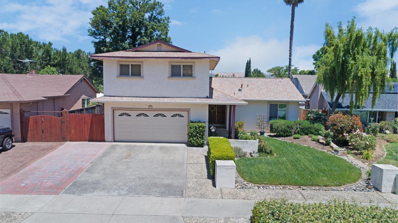 270 Burning Tree Dr - Photo 1