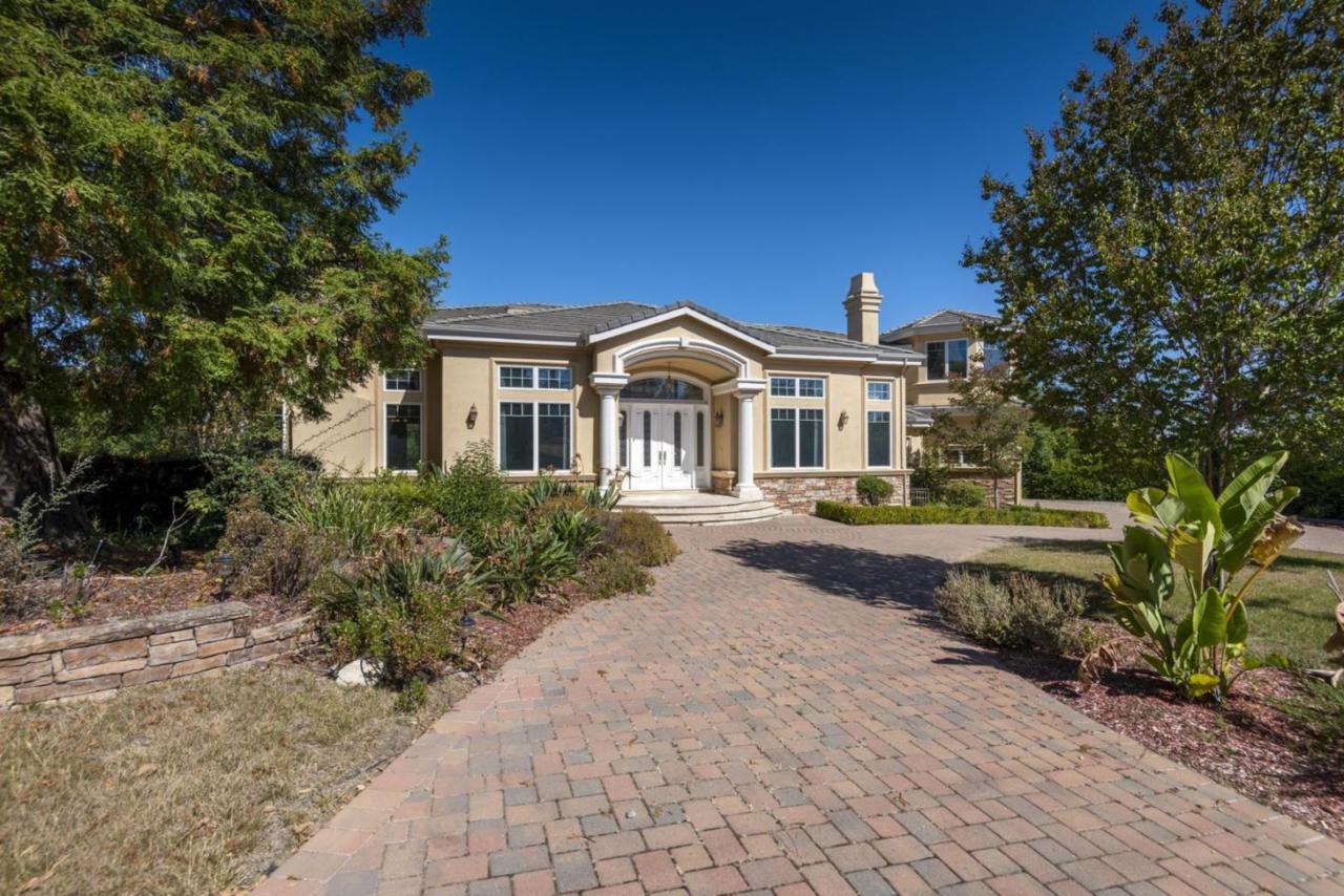 15141 Sobey Rd - Photo 1