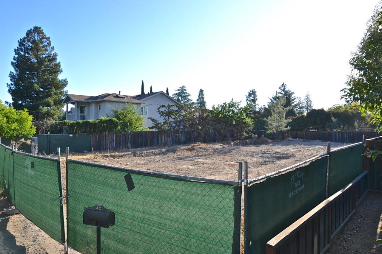1436 Abbott Ave - Photo 1