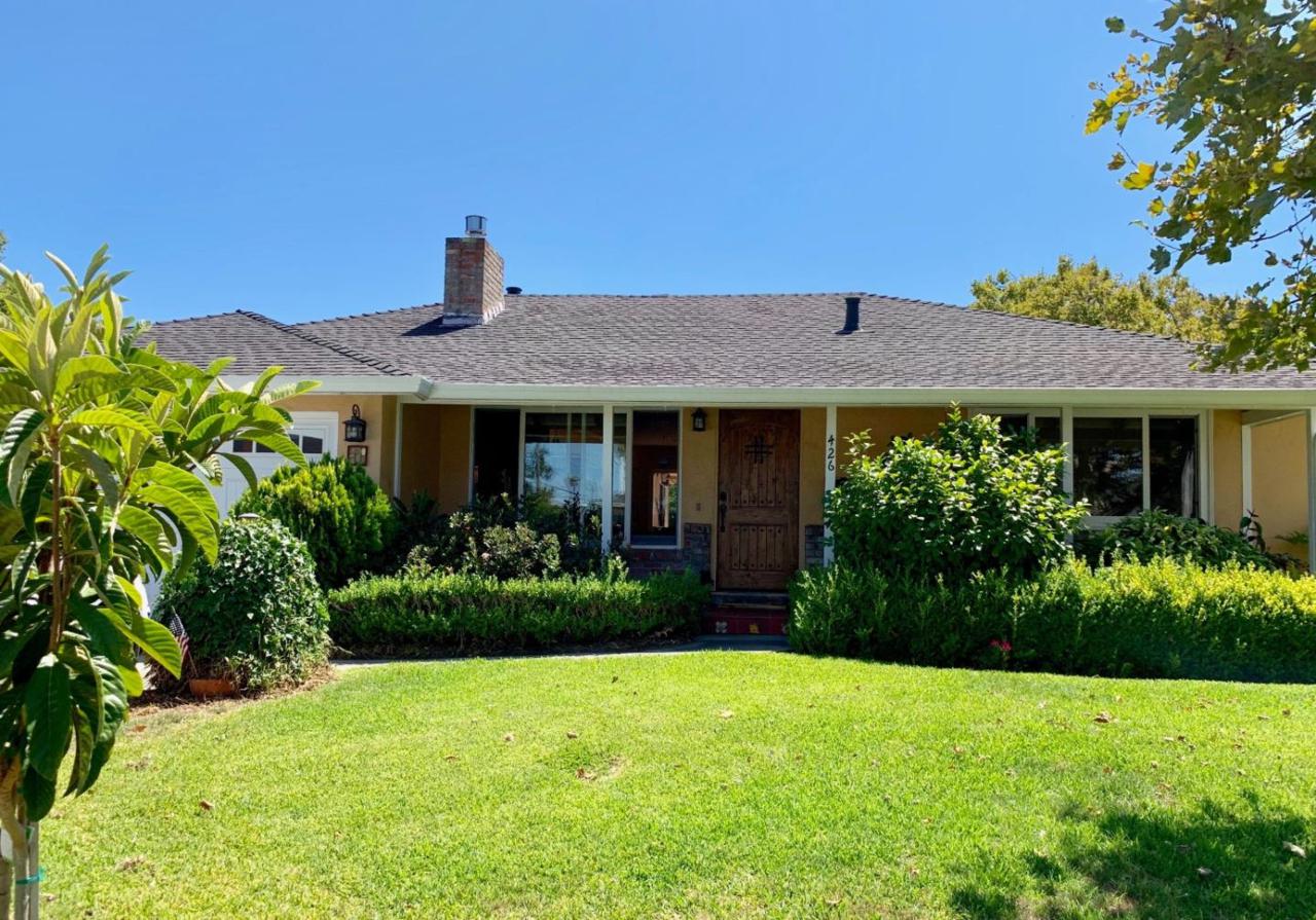 426 Juanita Dr - Photo 1