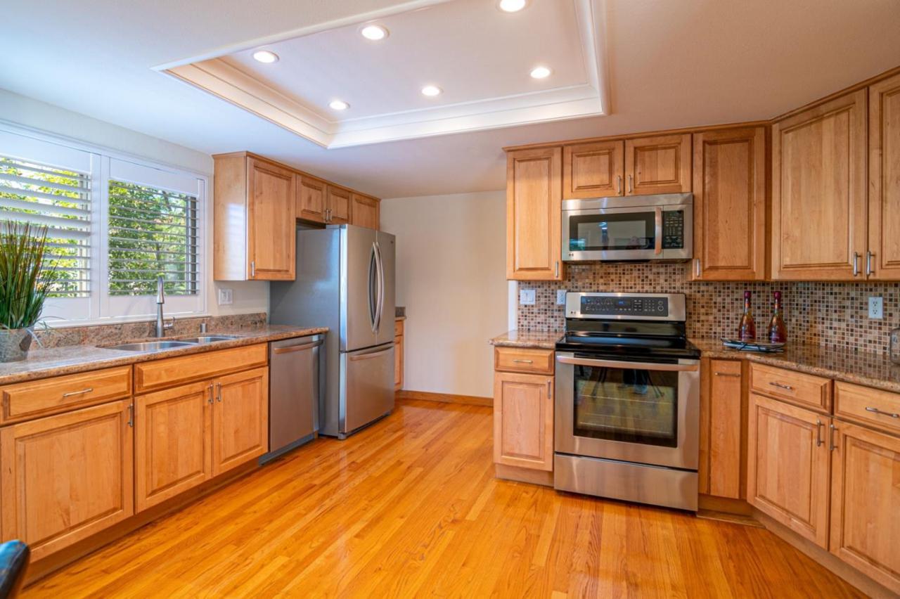 1173 Capri Dr - Photo 1