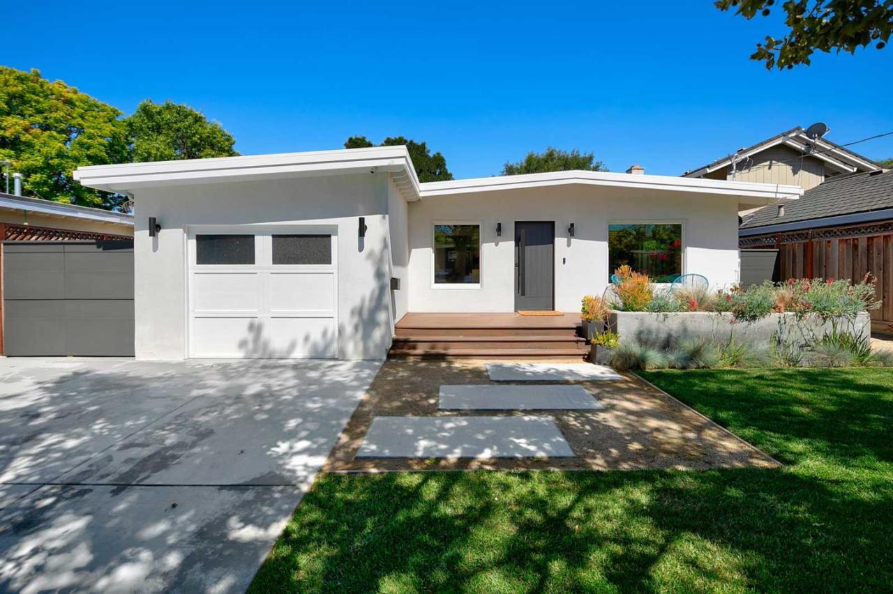 15610 El Gato Ln - Photo 1