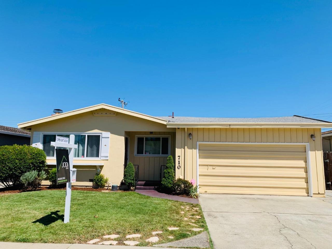 710 Santa Rita St - Photo 1