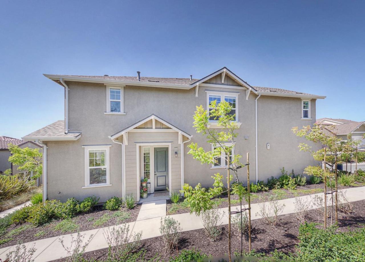 18653 Mcclellan Cir - Photo 1