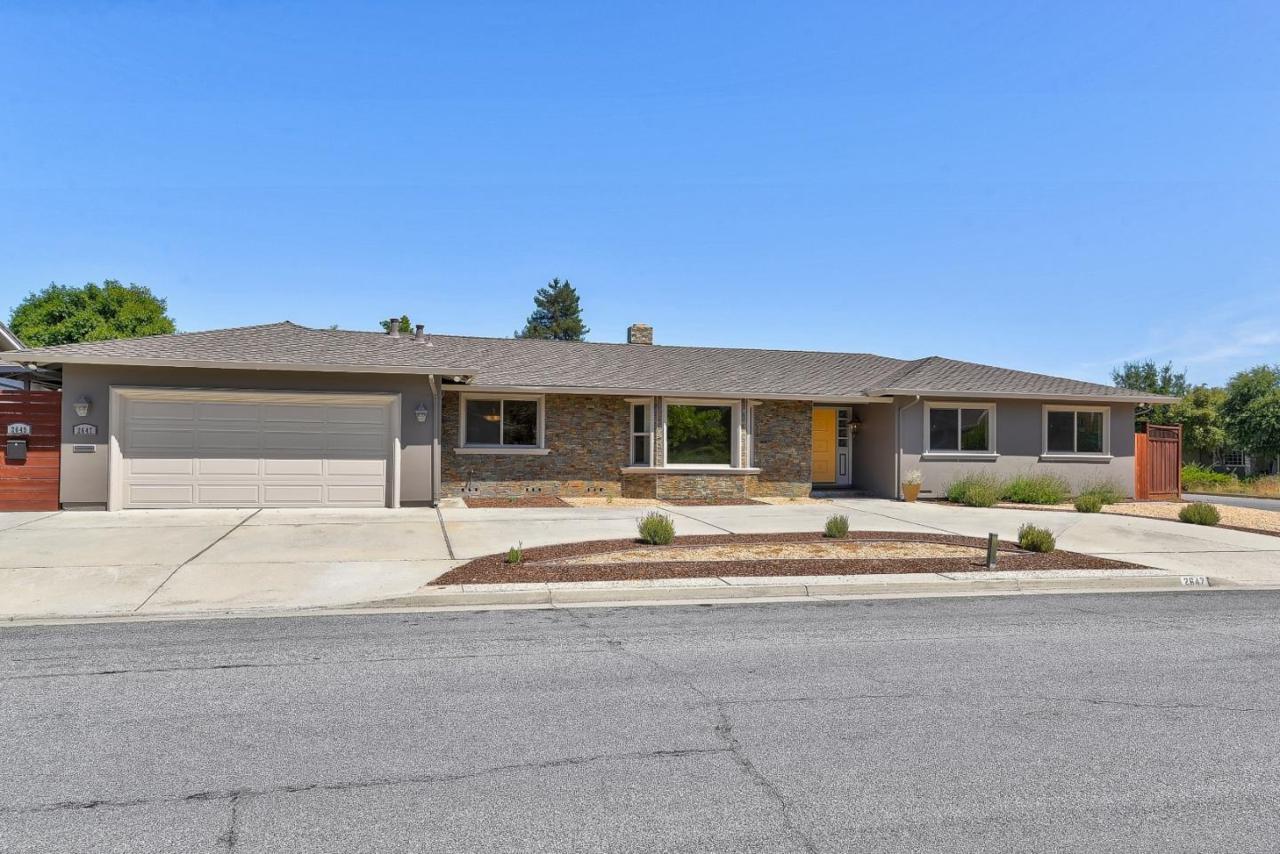 2647 Birchtree Ln - Photo 1