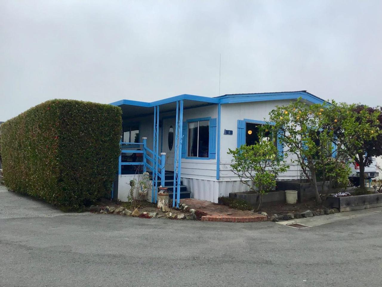 15 Lighthouse Rd 15 - Photo 1