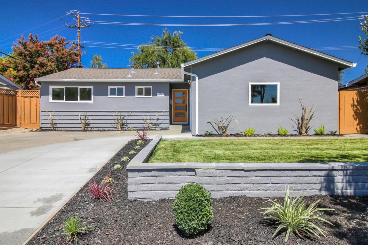 1807 Nelson Way - Photo 1